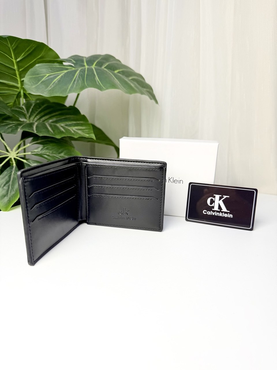 Calvin Klein Men's Leather Wallet