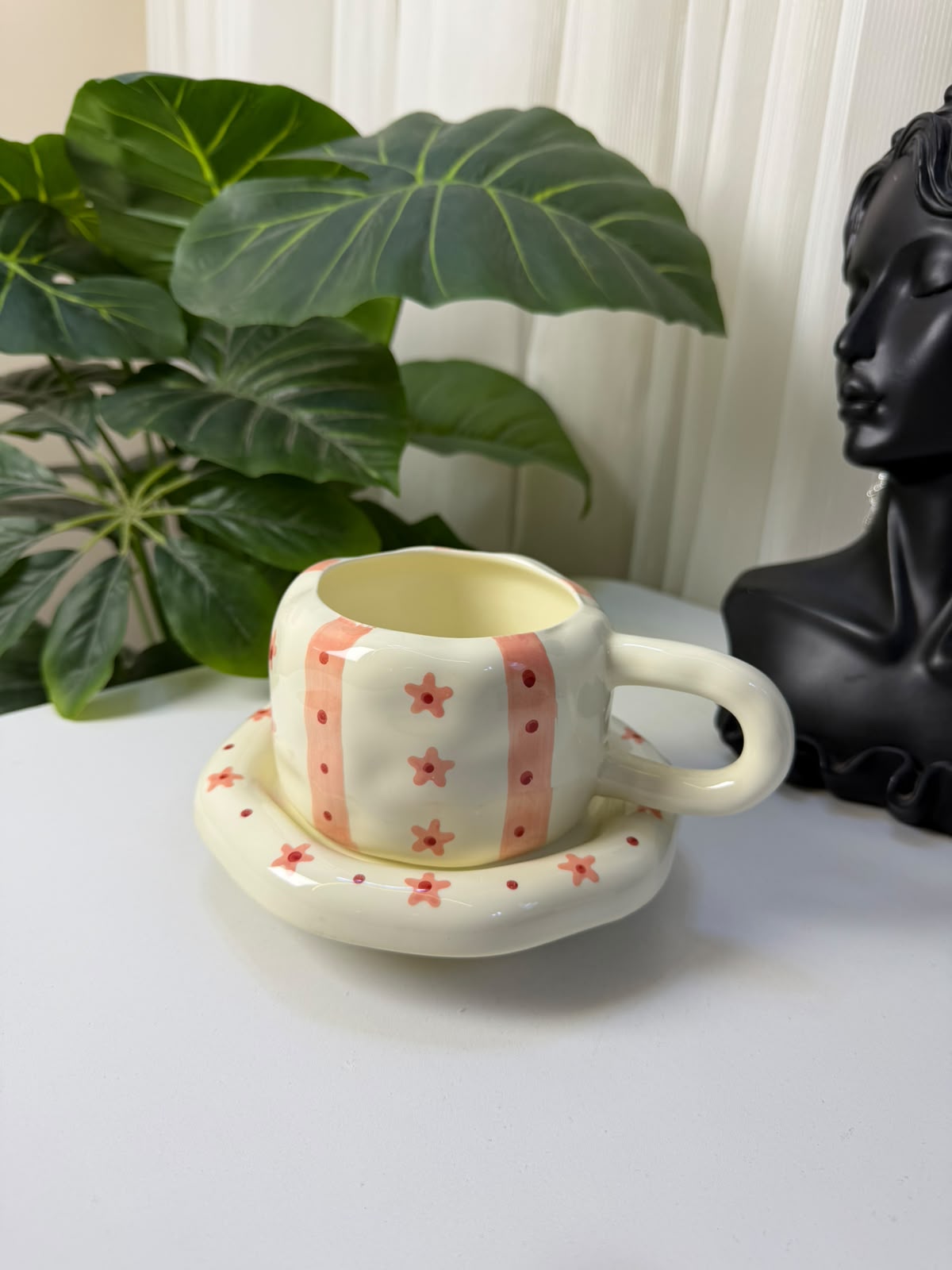 Floral Pattern Cup and Saucer Set 